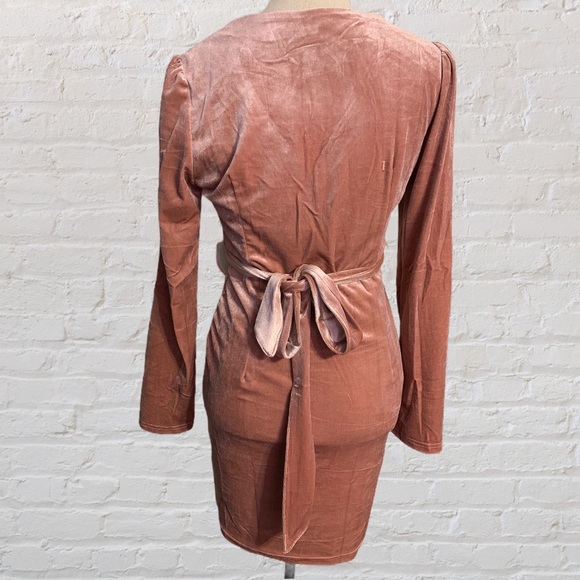 ❌DONATED❌Blush Pink Crushed Velvet Ruffled Detail Tie Waist Lined Dress - Picture 7 of 14